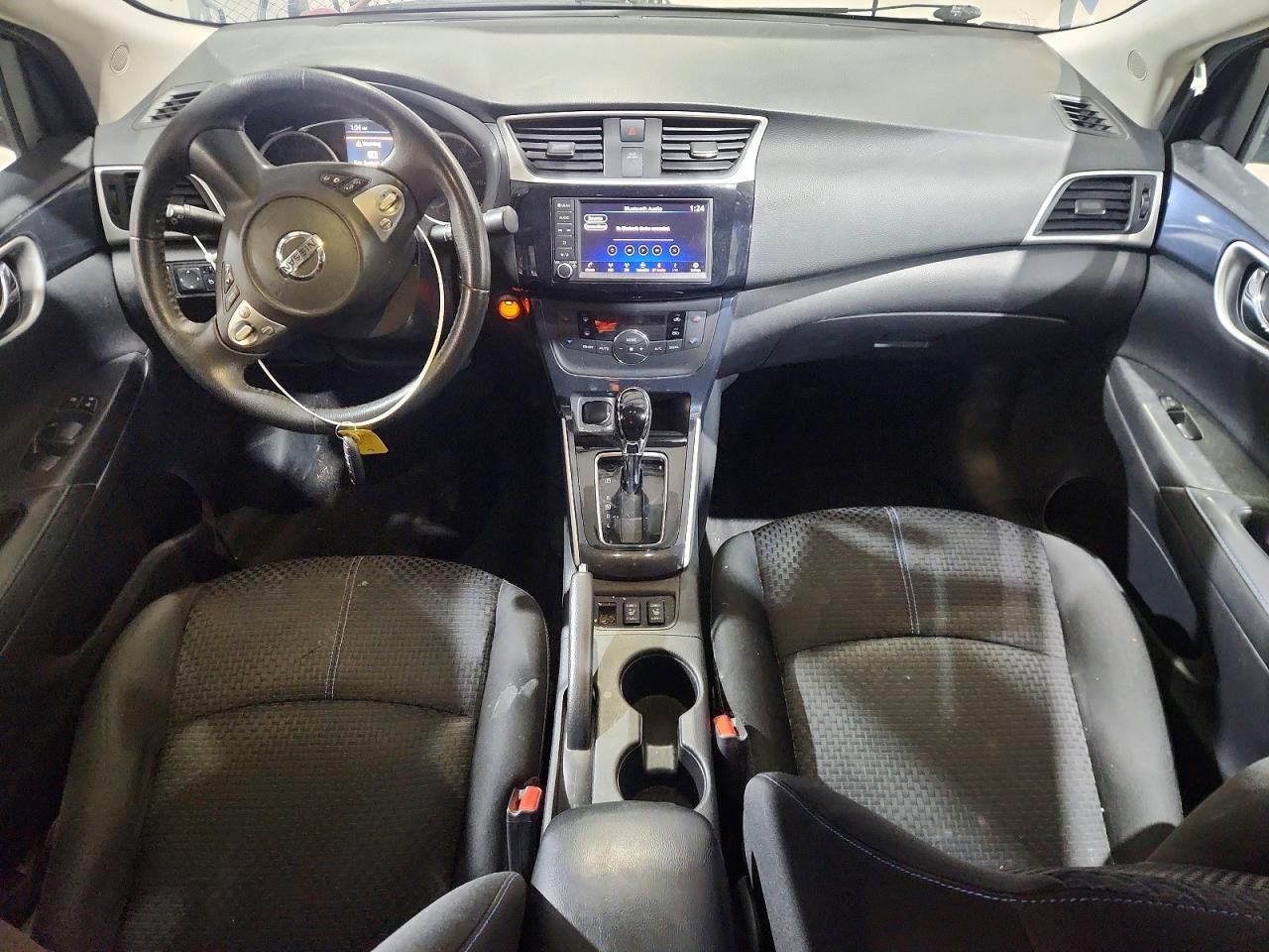 2019 Nissan Sentra Sr - zdjęcie 8