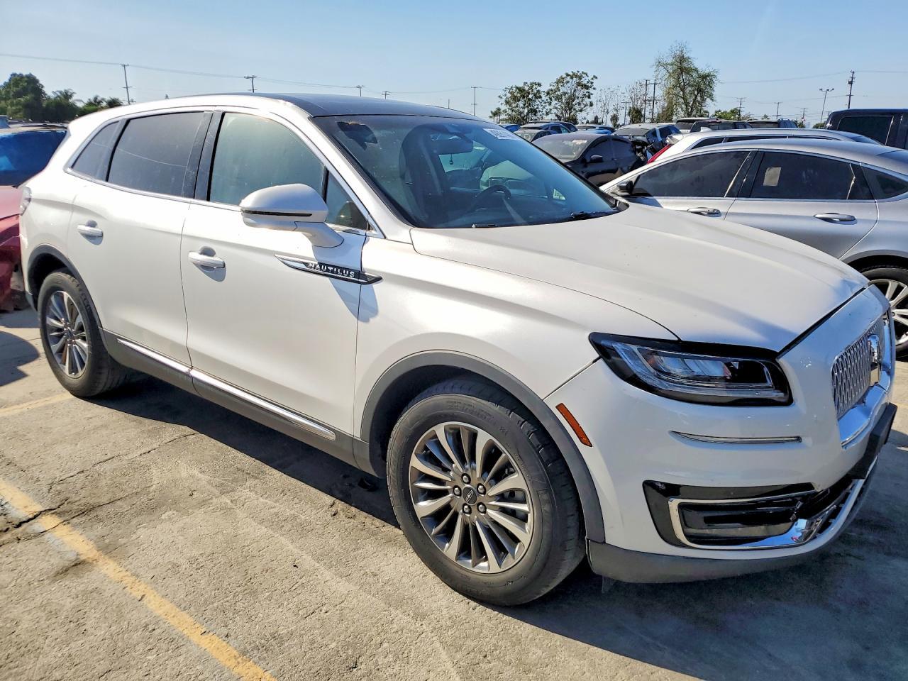 2019 Lincoln Nautilus Select - zdjęcie 4