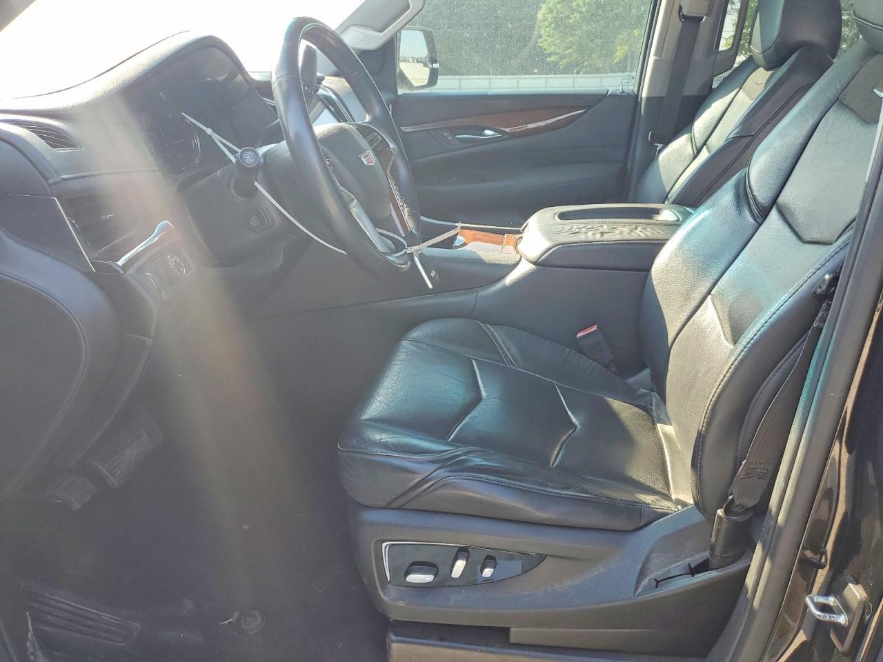 2018 Cadillac Escalade - zdjęcie 7