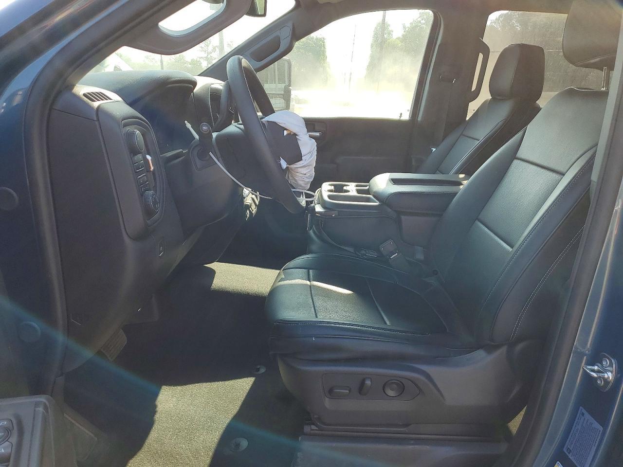2025 Chevrolet Silverado K2500 Custom - zdjęcie 7