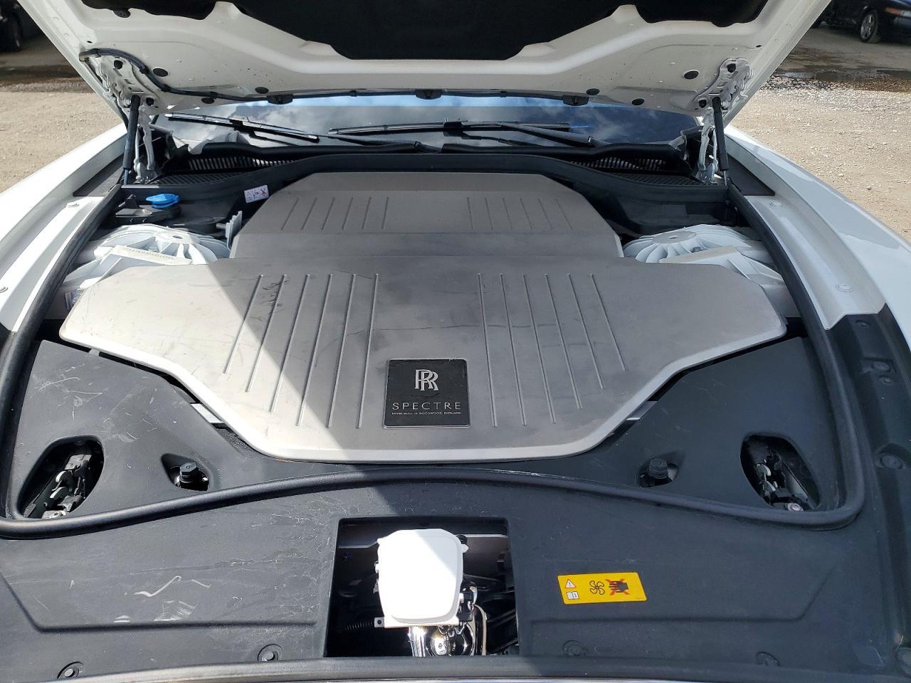 2024 Rolls-Royce Spectre - zdjęcie 11