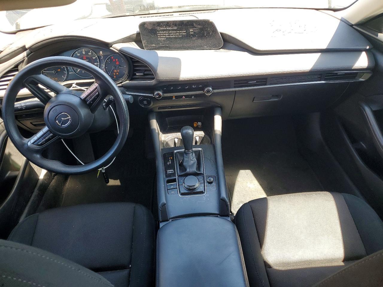 2021 Mazda 3 - zdjęcie 8