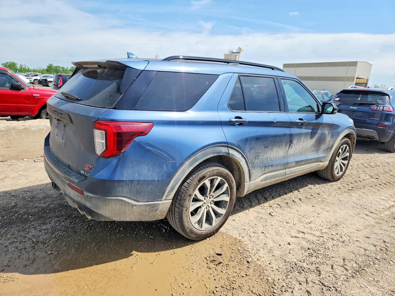 2020 Ford Explorer St - zdjęcie 3