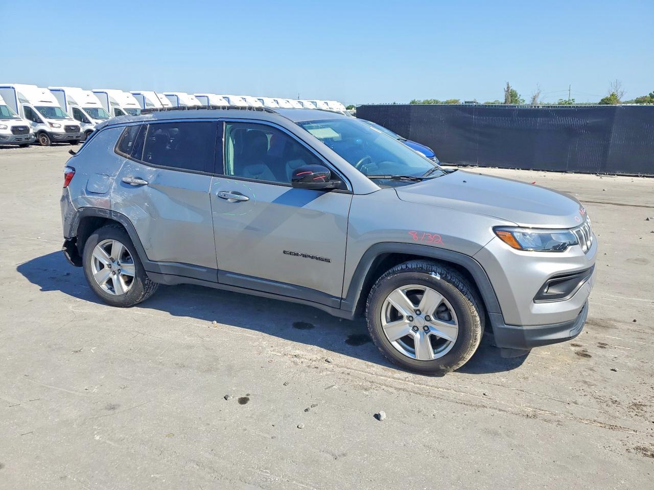 2022 Jeep Compass Latitude - zdjęcie 4