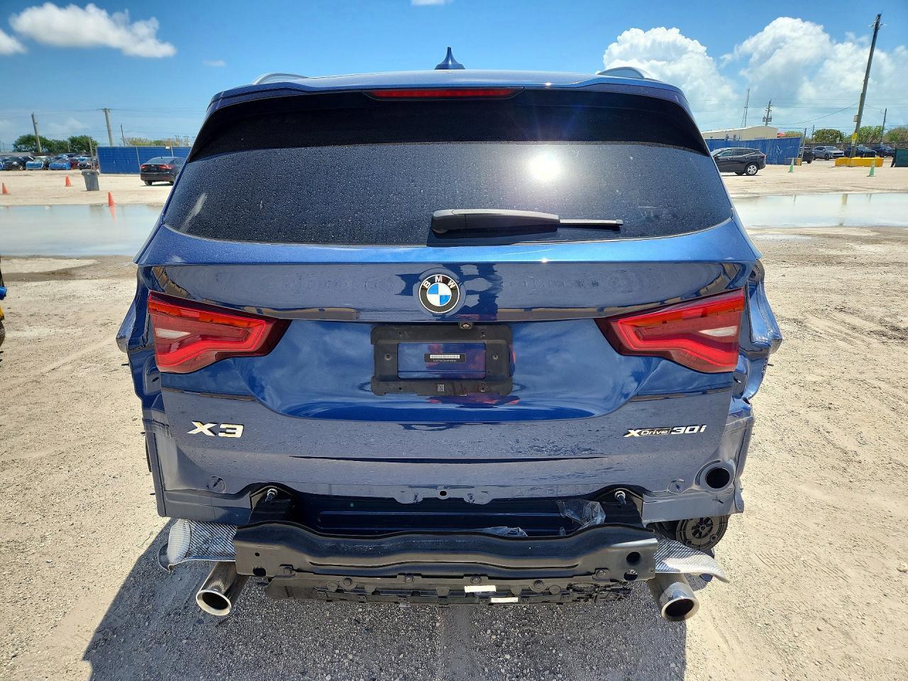 2021 BMW X3 xDrive30I - zdjęcie 6