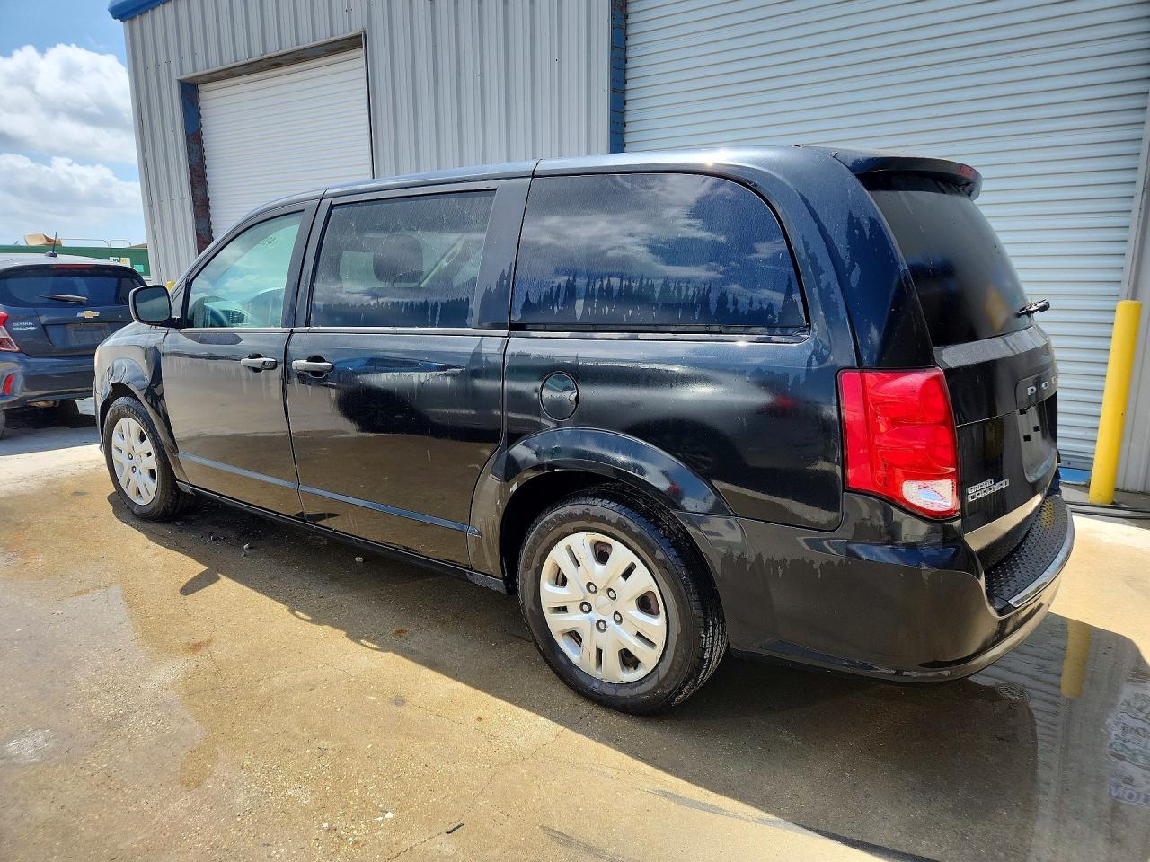 2019 Dodge Grand Car - zdjęcie 2
