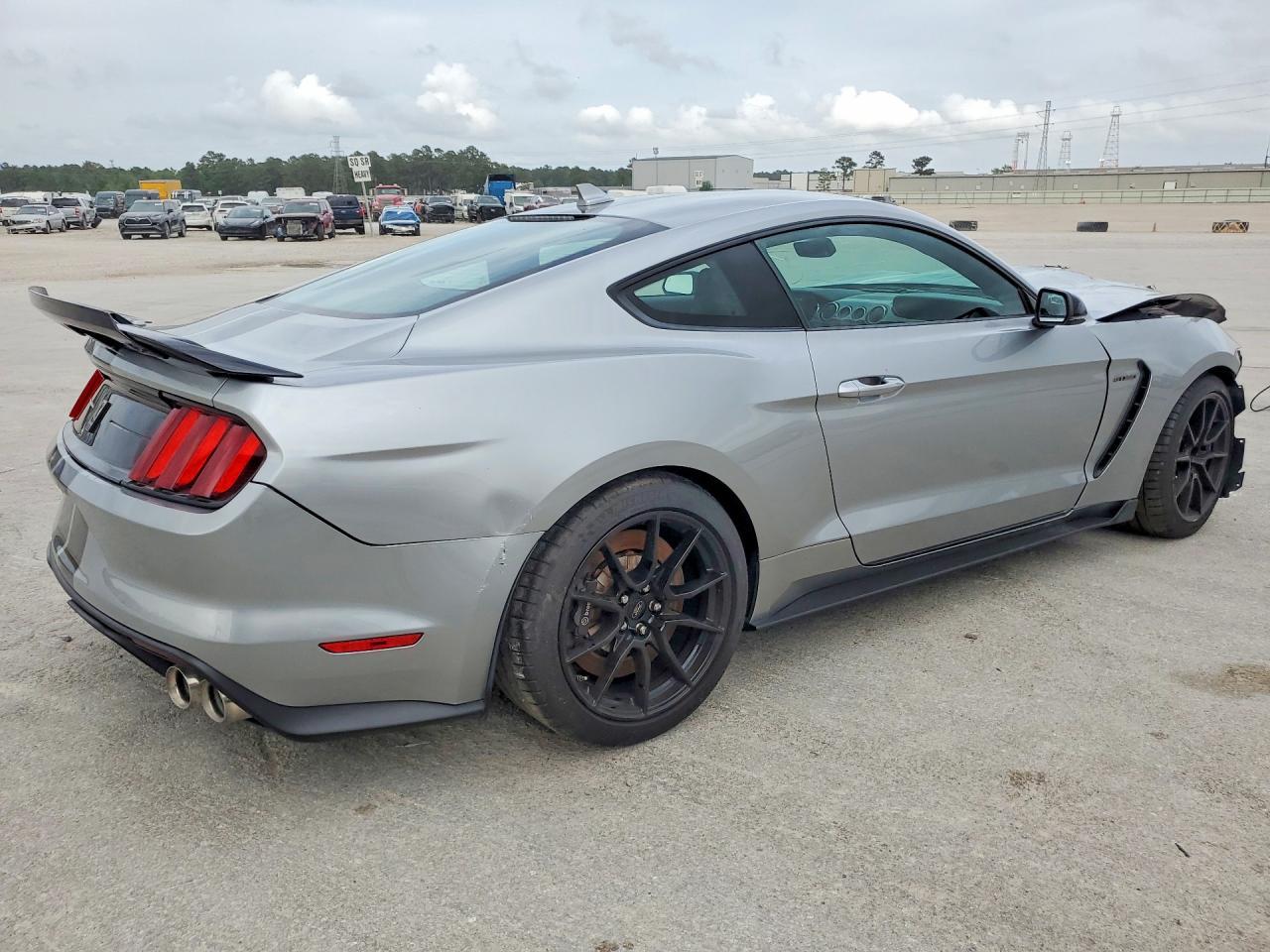 2020 Ford Mustang Shelby Gt350 - zdjęcie 3