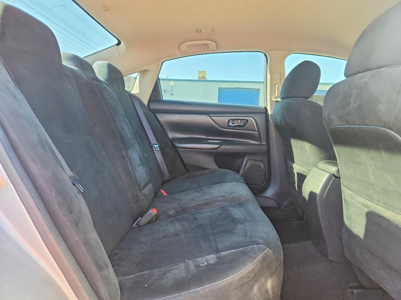 2015 Nissan Altima 2.5 S - zdjęcie 10