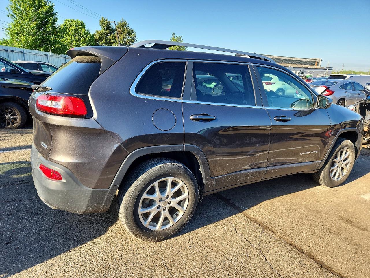 2017 Jeep Cherokee Latitude - zdjęcie 3