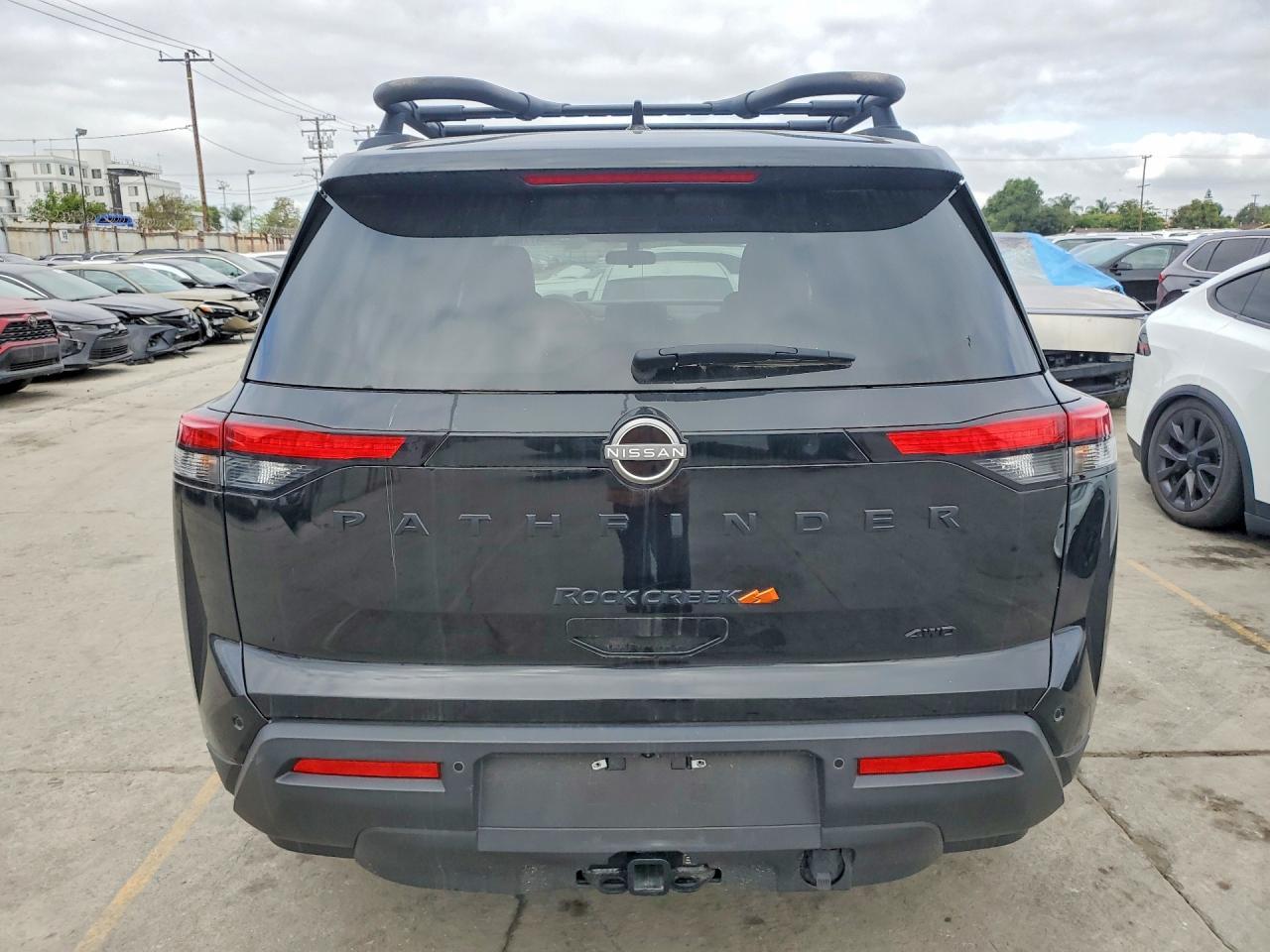 2024 Nissan Pathfinder Rock Creek - zdjęcie 6