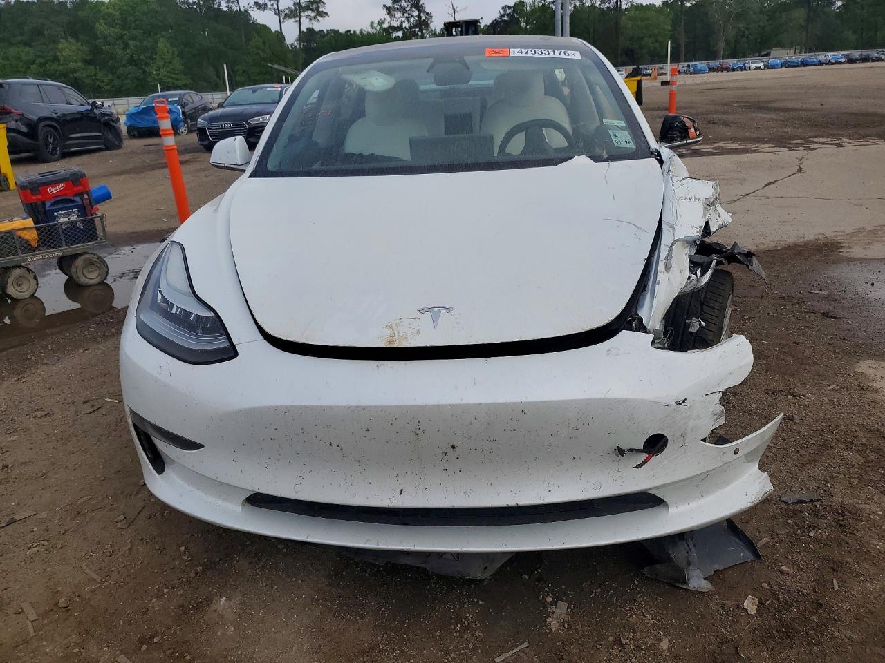 2020 Tesla Model 3 - zdjęcie 5