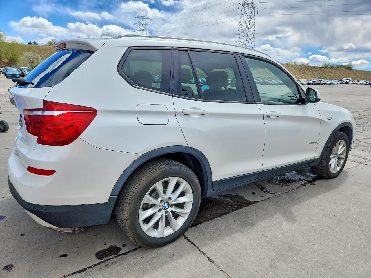 2015 BMW X3 xDrive28I - zdjęcie 3