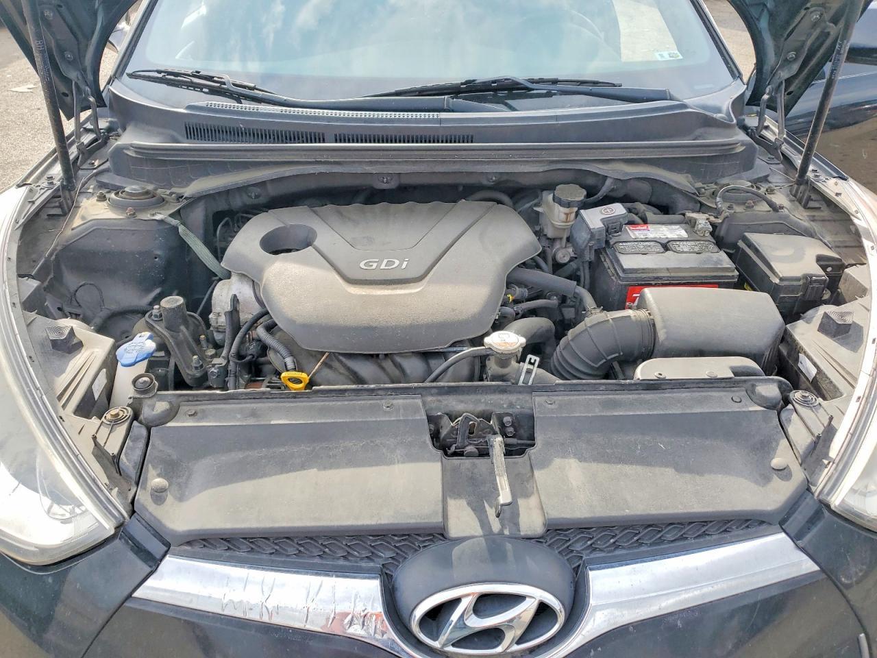 2016 Hyundai Veloster Base - zdjęcie 11