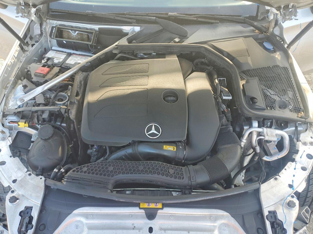 2019 Mercedes-Benz C 300 - zdjęcie 11