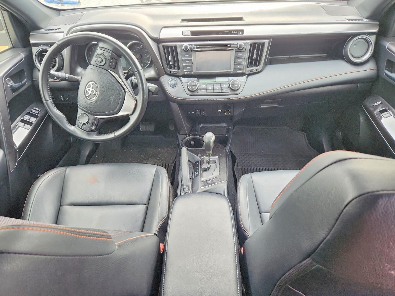 2017 Toyota Rav4 Se - zdjęcie 8