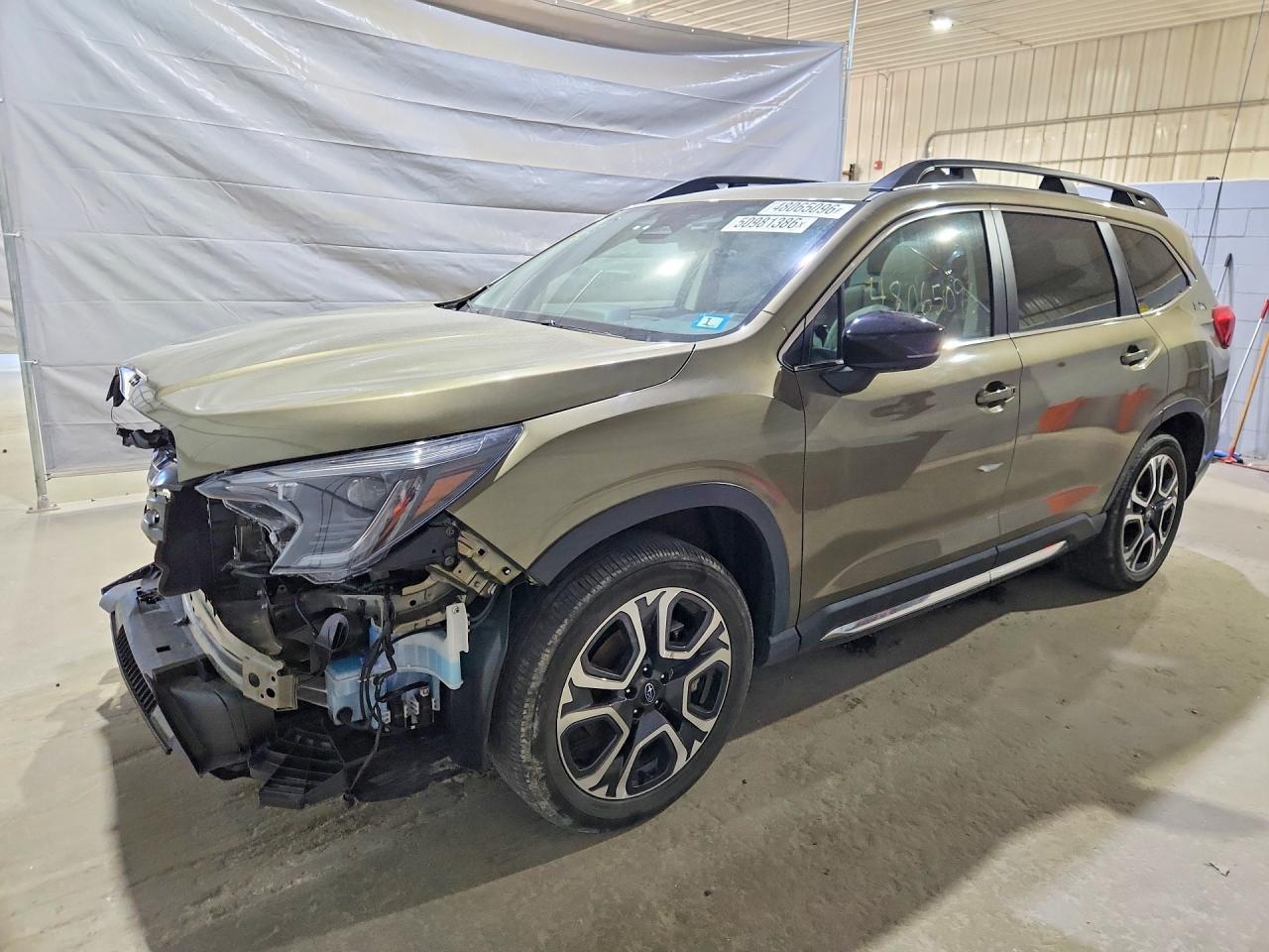 2024 Subaru Ascent Limited - zdjęcie główne