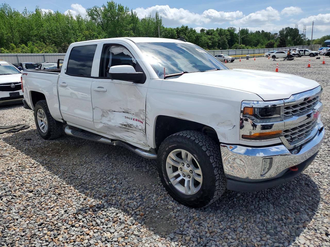 2017 Chevrolet Silverado K1500 Lt - zdjęcie 4