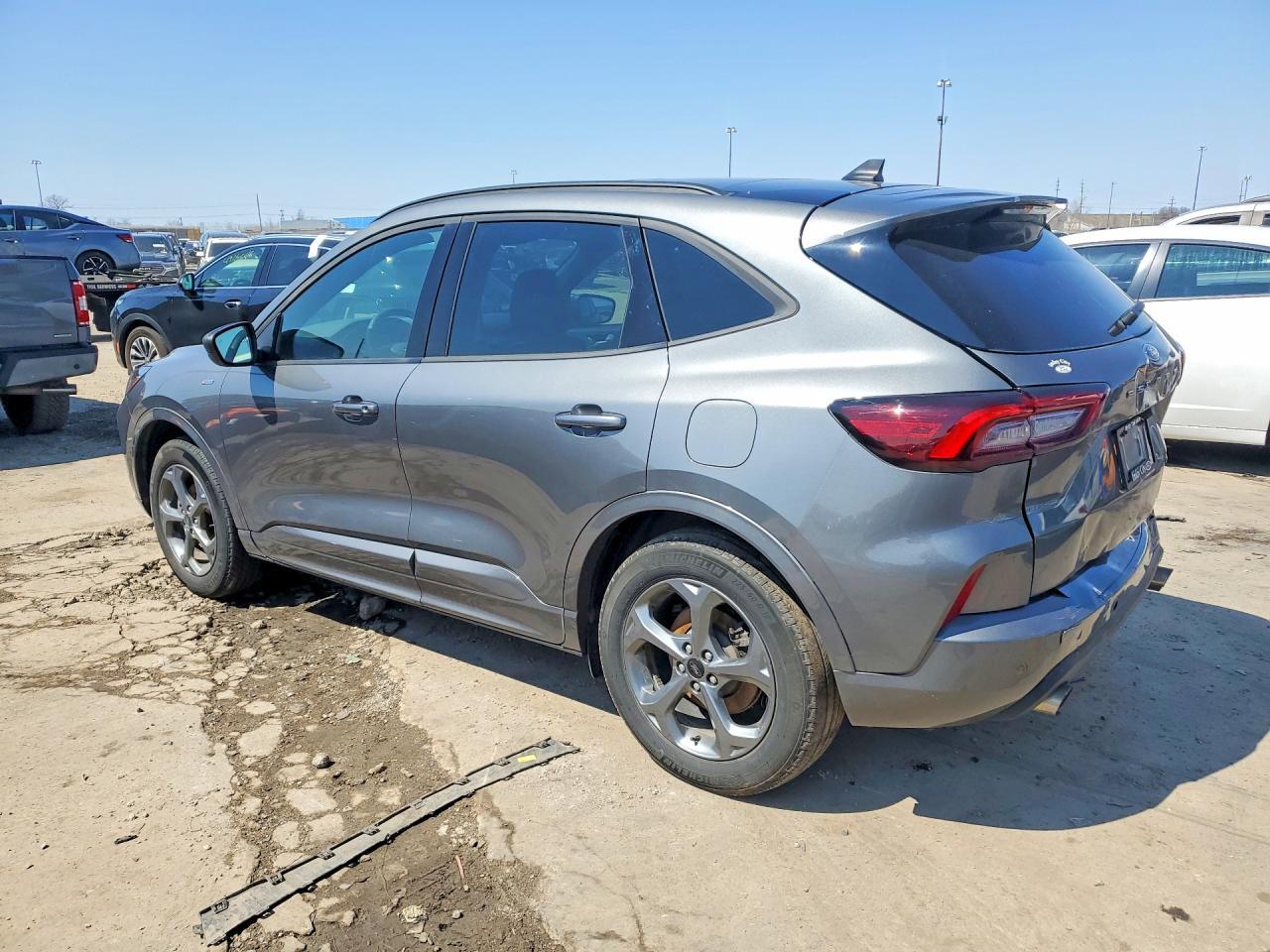 2024 Ford Escape St Line - zdjęcie 2