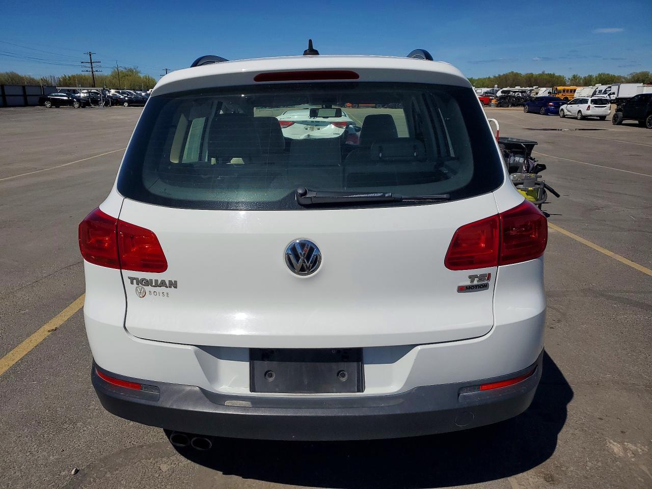 2017 Volkswagen Tiguan S - zdjęcie 6