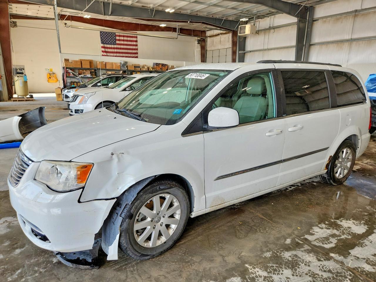 2014 Chrysler Town & Country Touring - zdjęcie główne