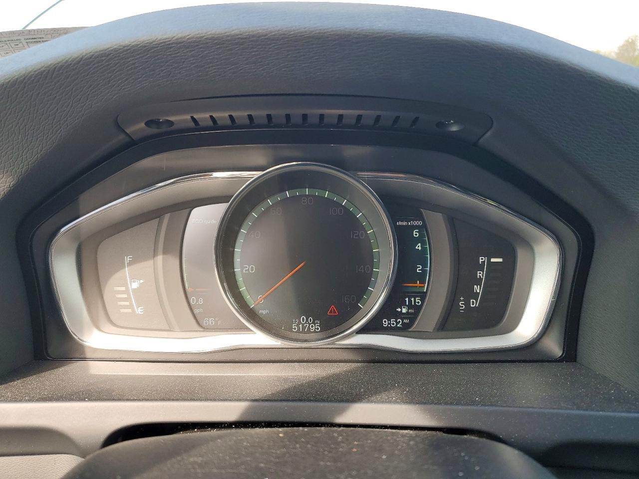 2017 Volvo V60 Cross Country Premier - zdjęcie 9