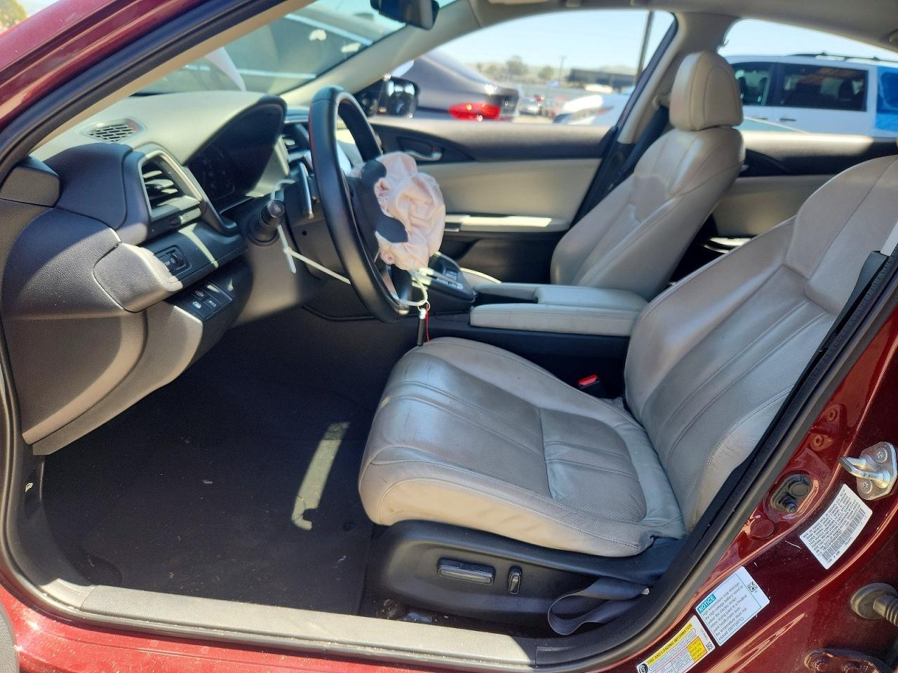 2019 Honda Insight Touring - zdjęcie 7