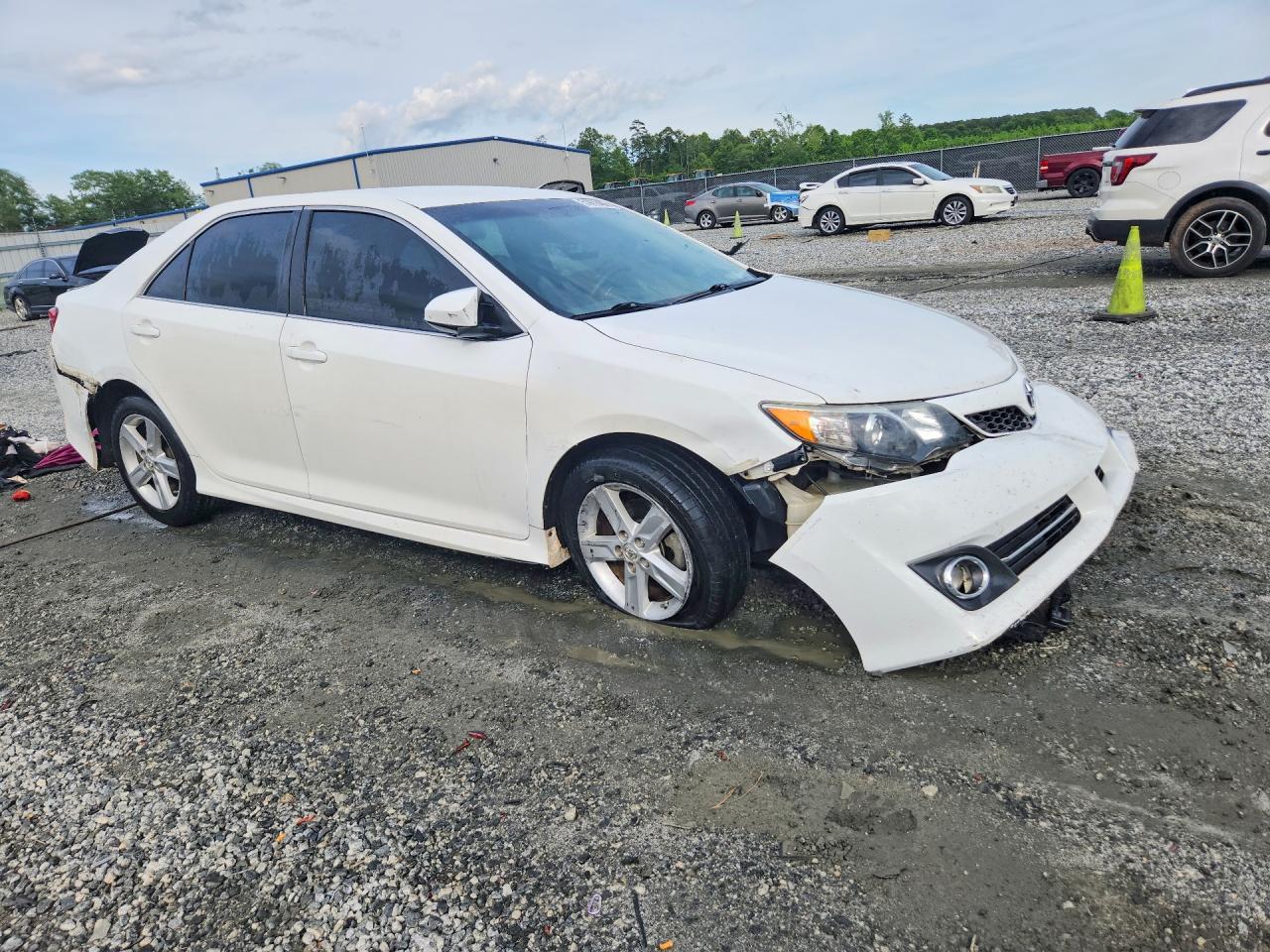 2013 Toyota Camry Se - zdjęcie 4