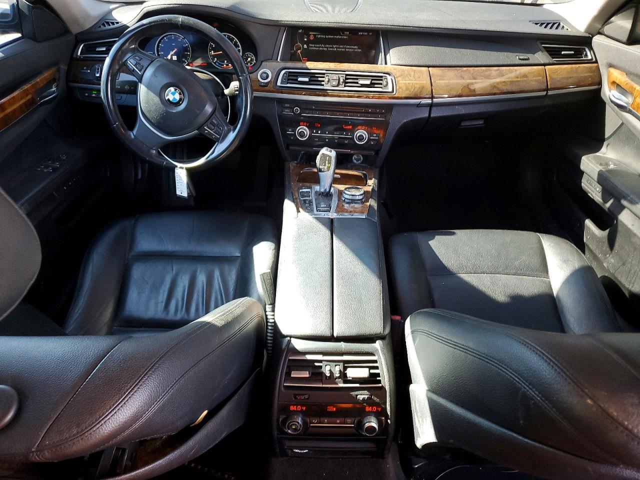 2015 BMW 740 I - zdjęcie 8