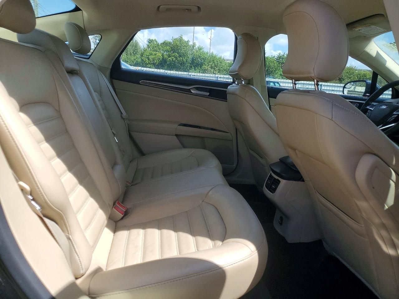 2016 Ford Fusion Se - zdjęcie 10