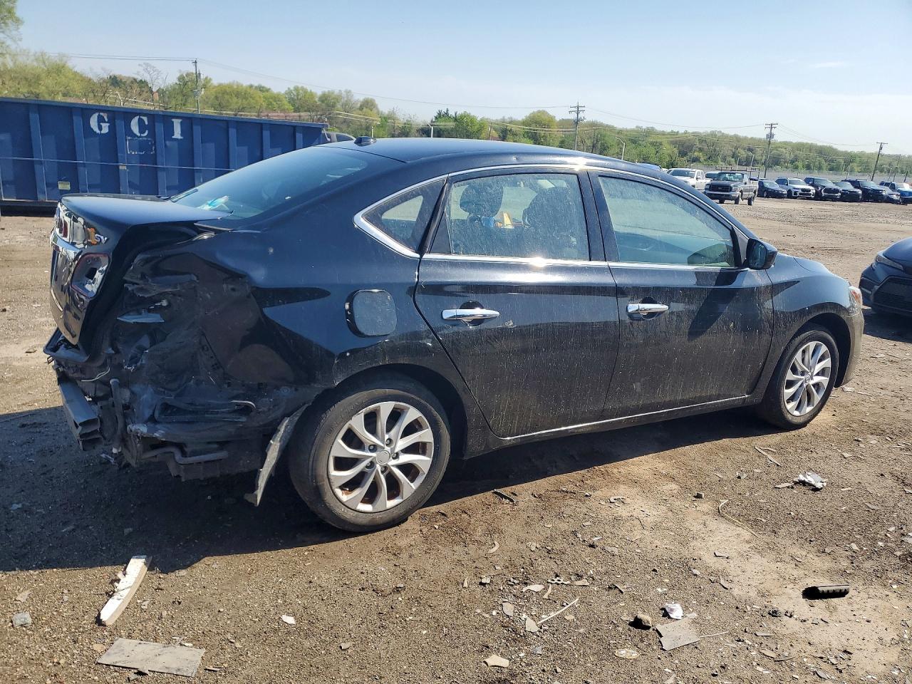 2018 Nissan Sentra Sv - zdjęcie 3