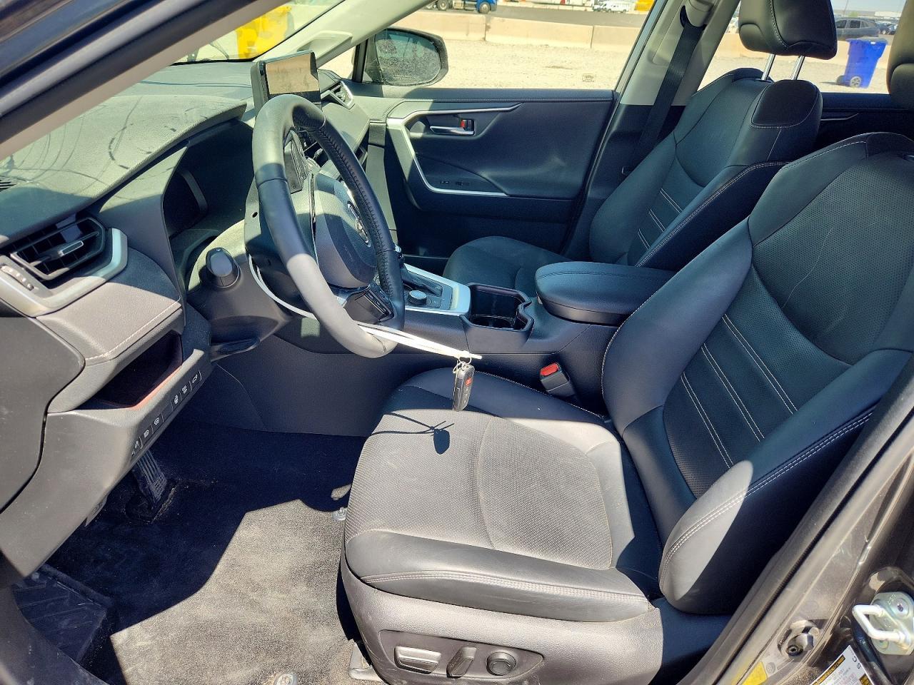 2023 Toyota Rav 4 - zdjęcie 7