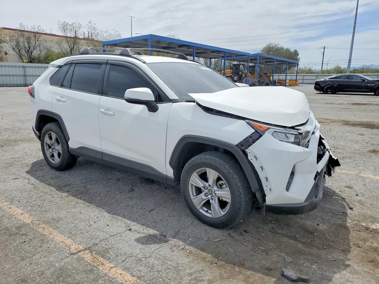 2020 Toyota Rav4 Xle - zdjęcie 4