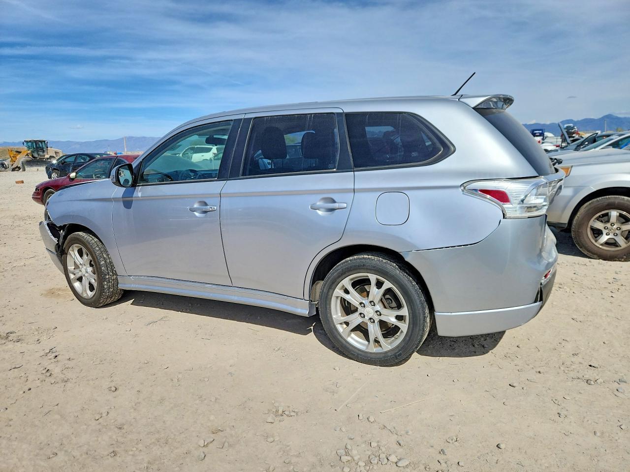 2014 Mitsubishi Outlander Se - zdjęcie 2