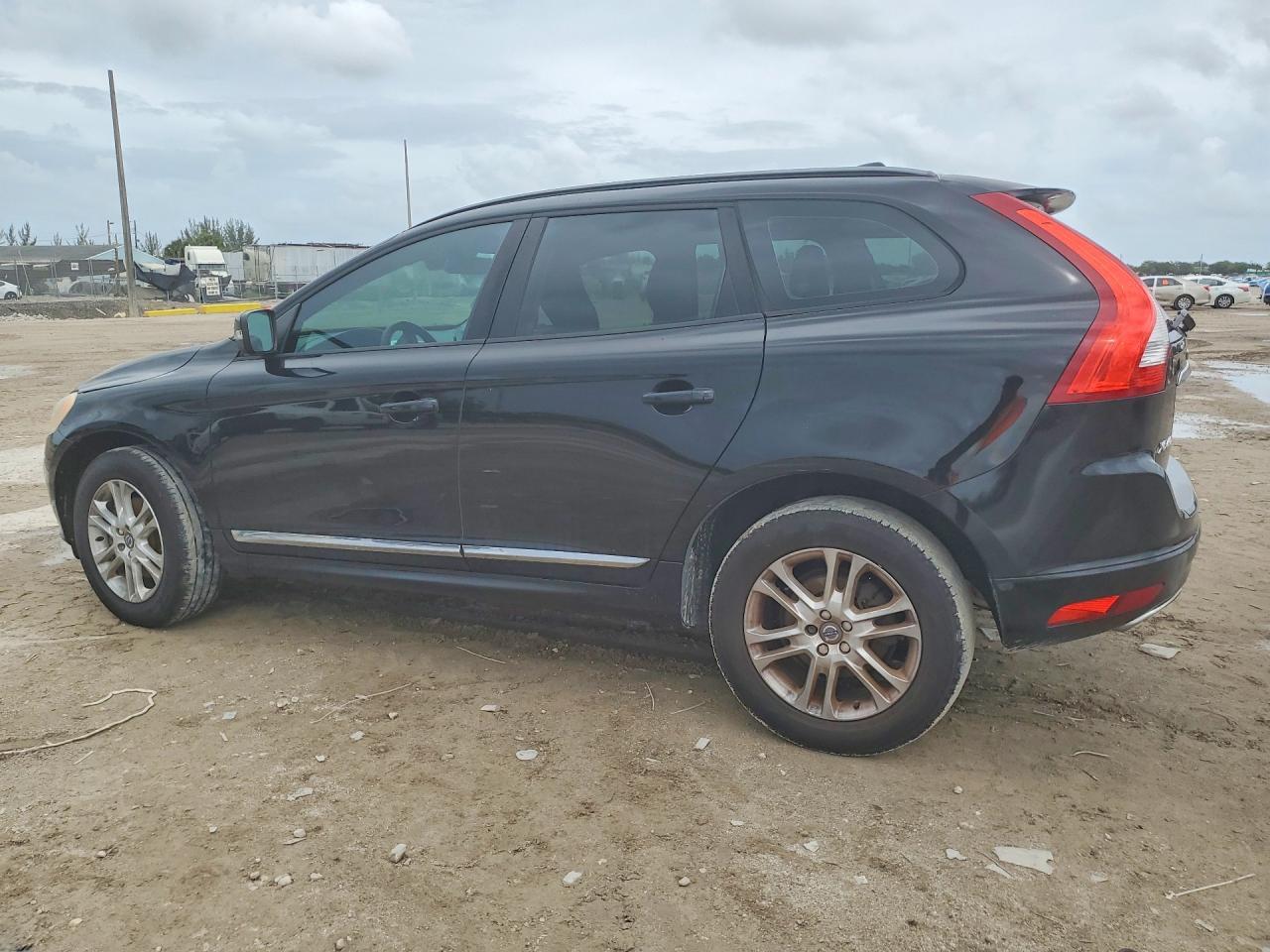 Volvo XC60 - zdjęcie 2