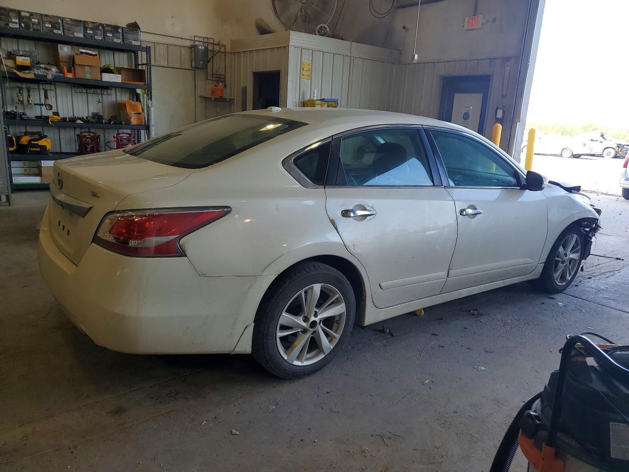 2015 Nissan Altima 2.5 - zdjęcie 3