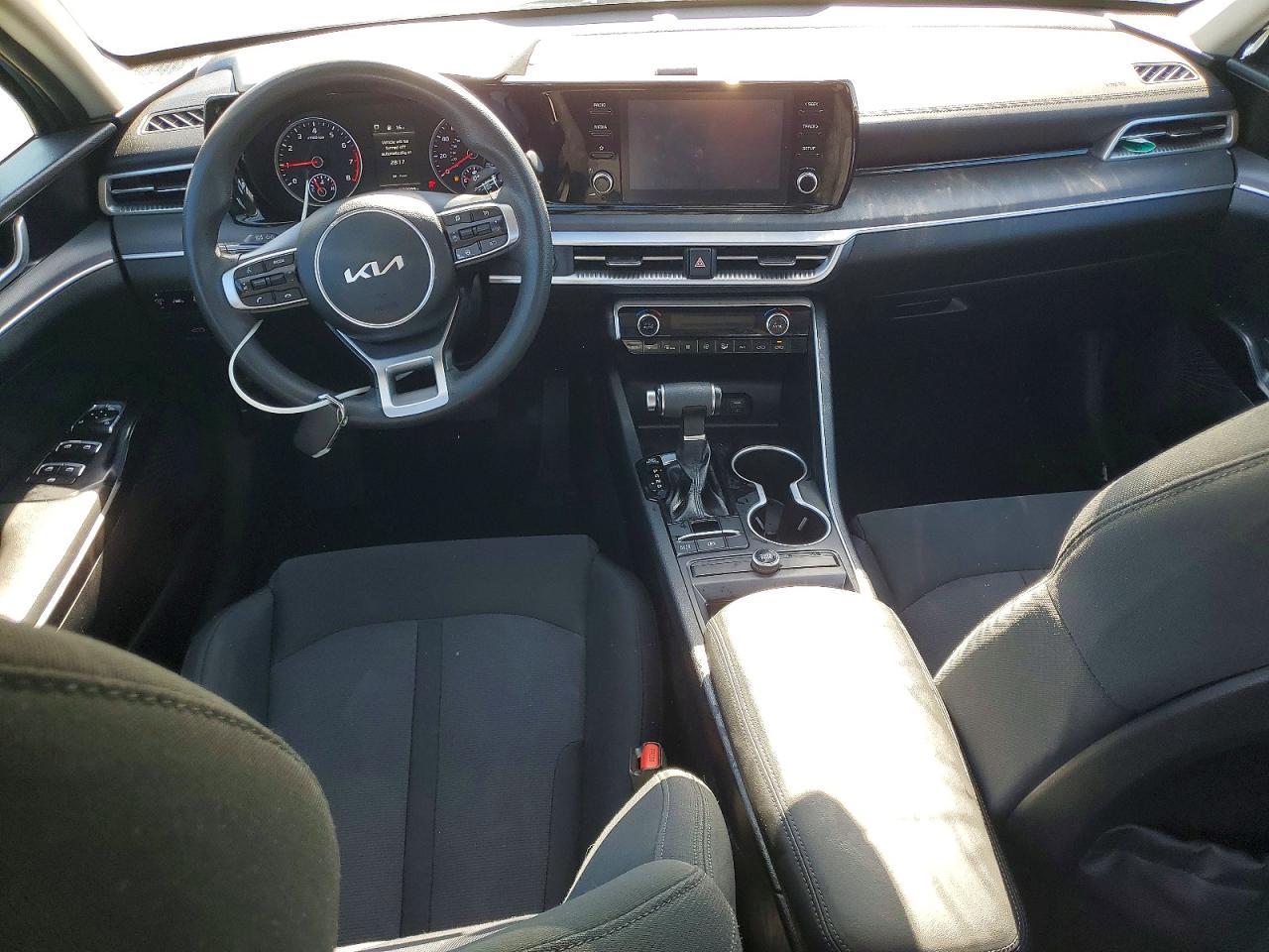 2022 Kia K5 Lxs - zdjęcie 8