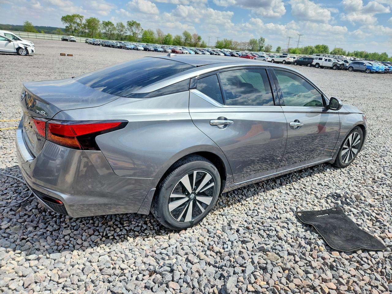 2021 Nissan Altima Sl - zdjęcie 3