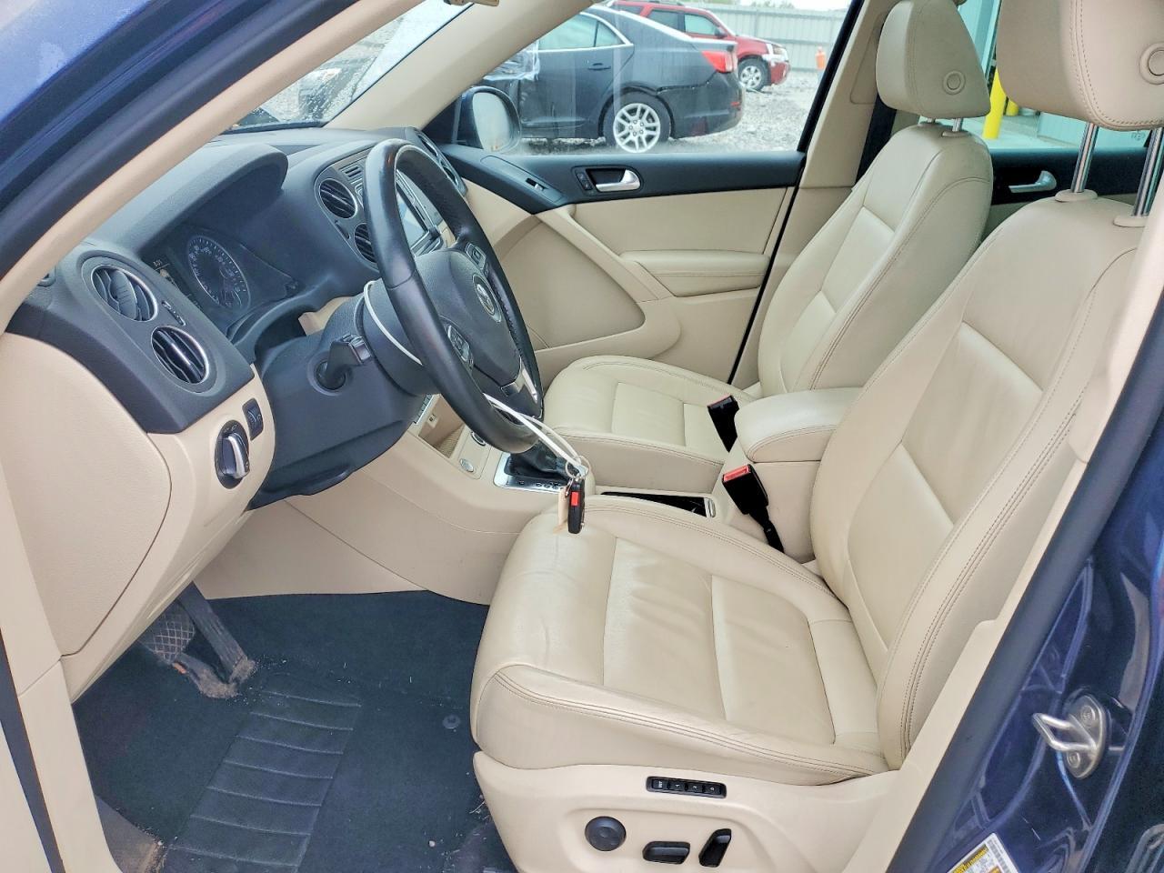 2016 Volkswagen Tiguan S - zdjęcie 7
