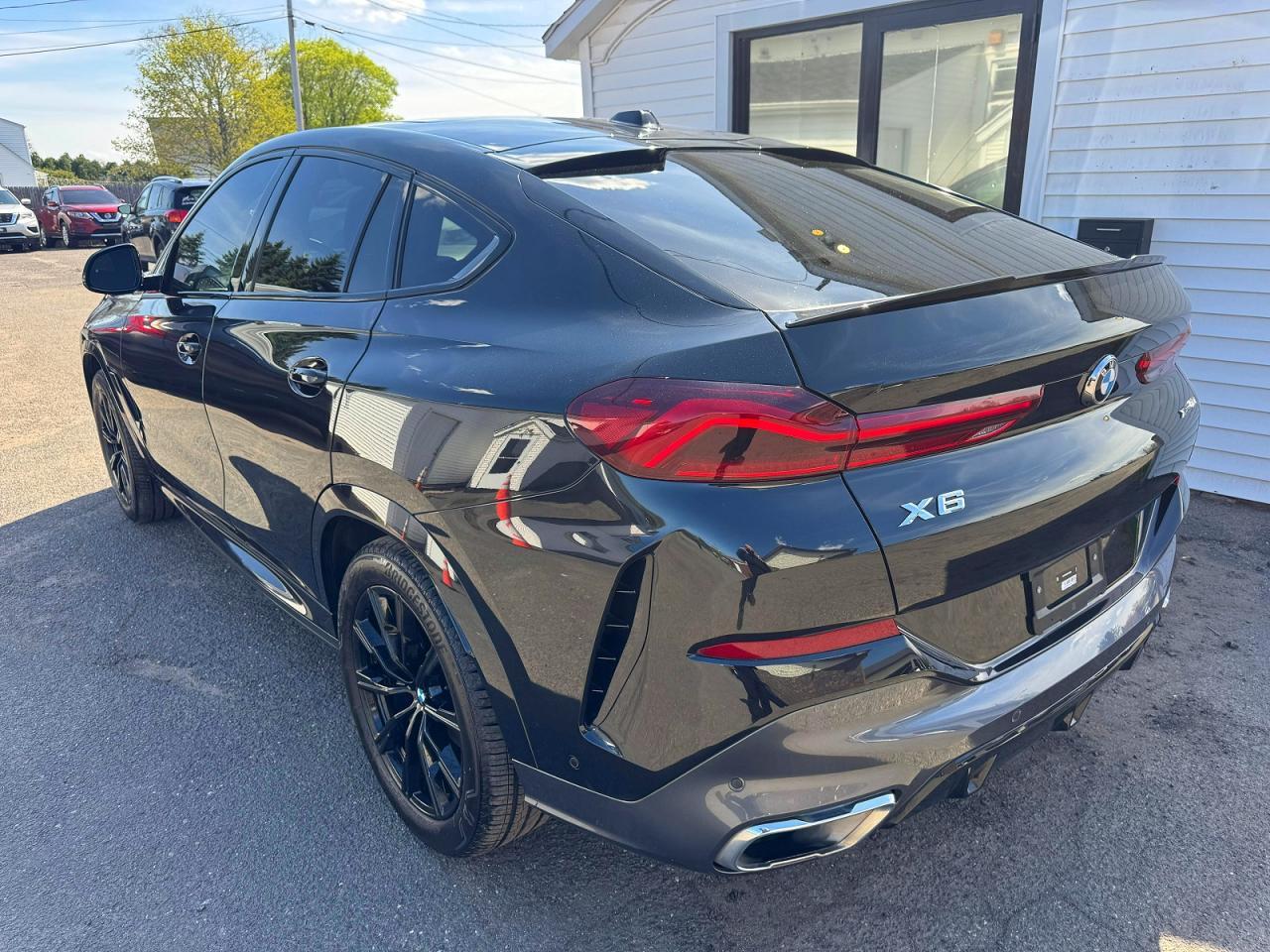 2024 BMW X6 xDrive40I - zdjęcie 2