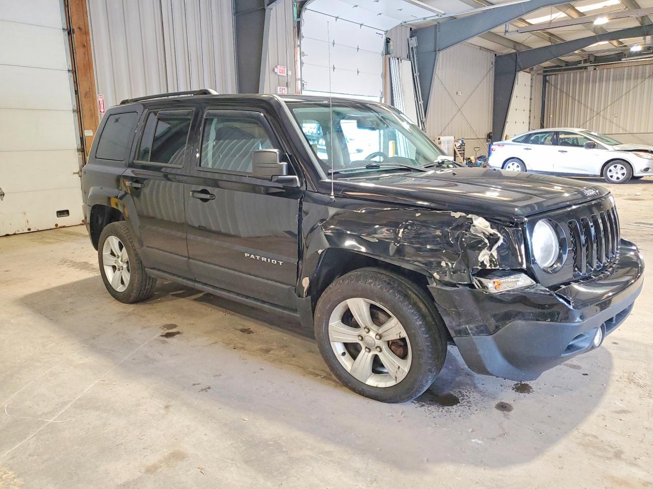2014 Jeep Patriot Latitude - zdjęcie 4