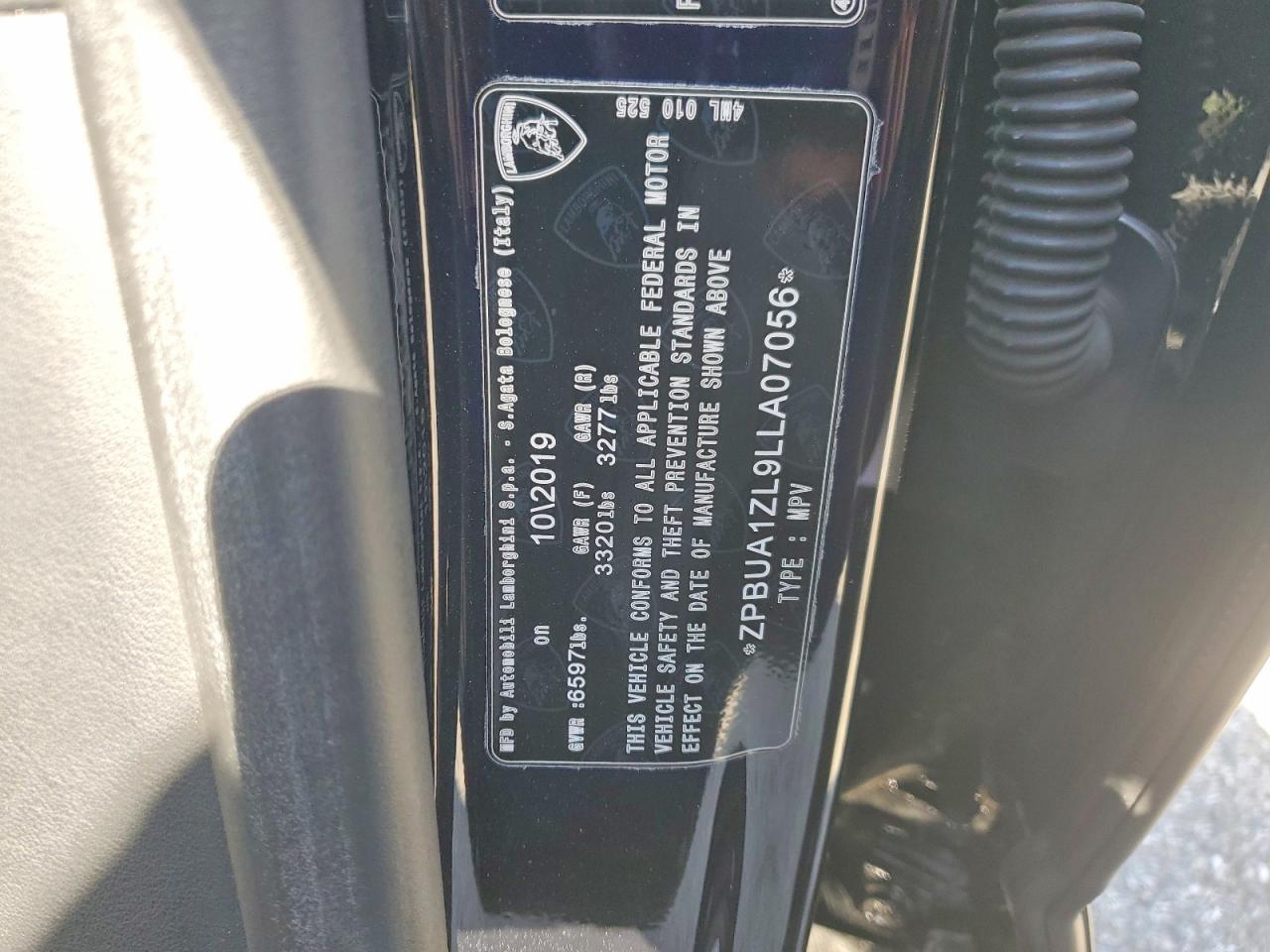 2020 Lamborghini Urus - zdjęcie 14