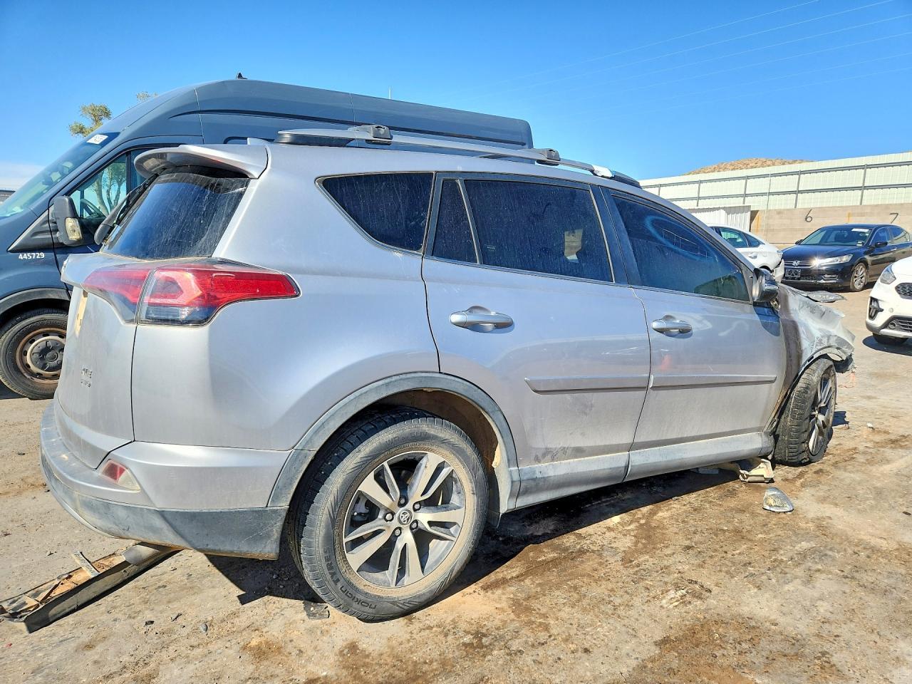 2017 Toyota Rav4 Xle - zdjęcie 3