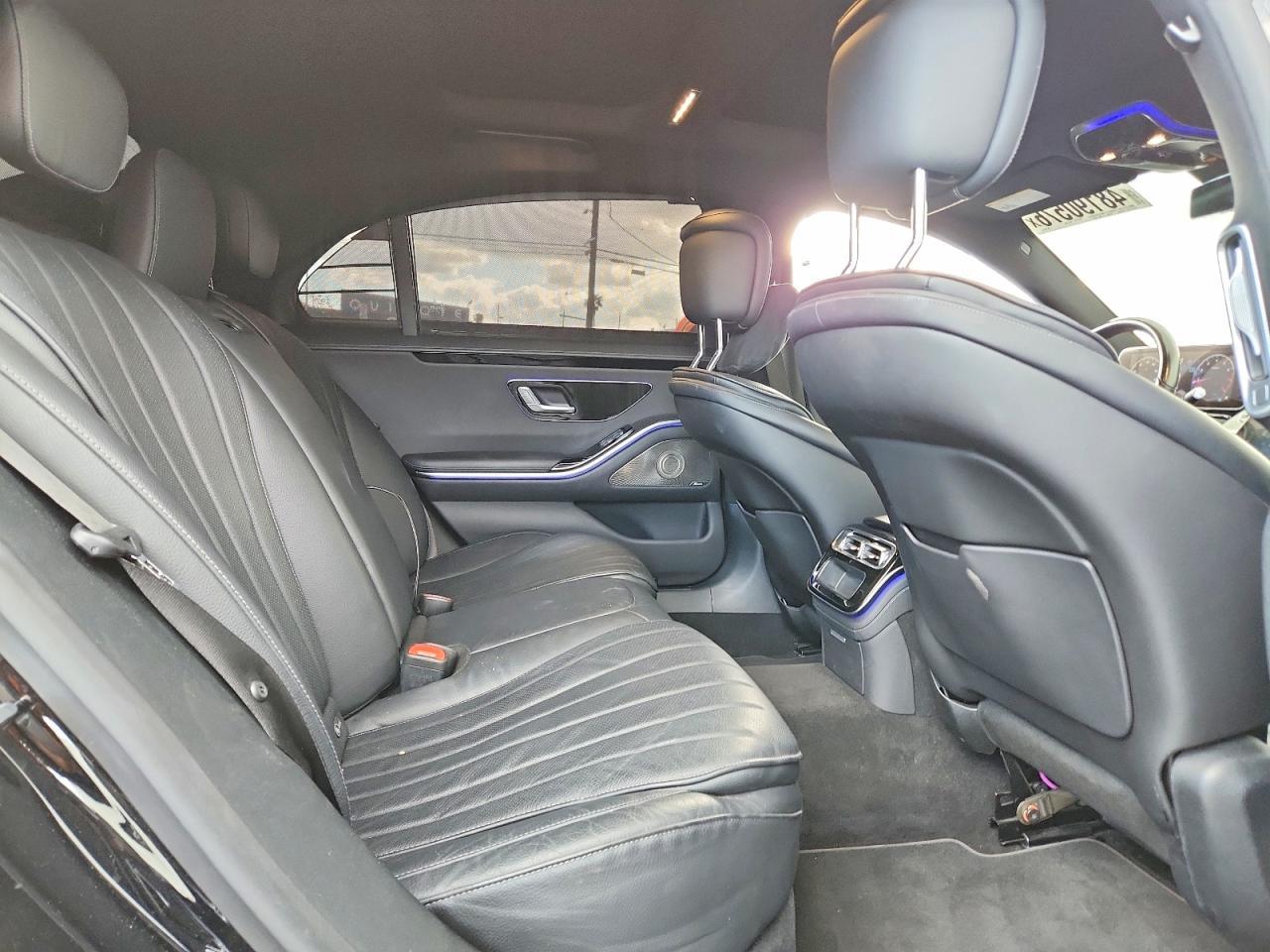 2022 Mercedes-Benz S 500 4Matic - zdjęcie 10