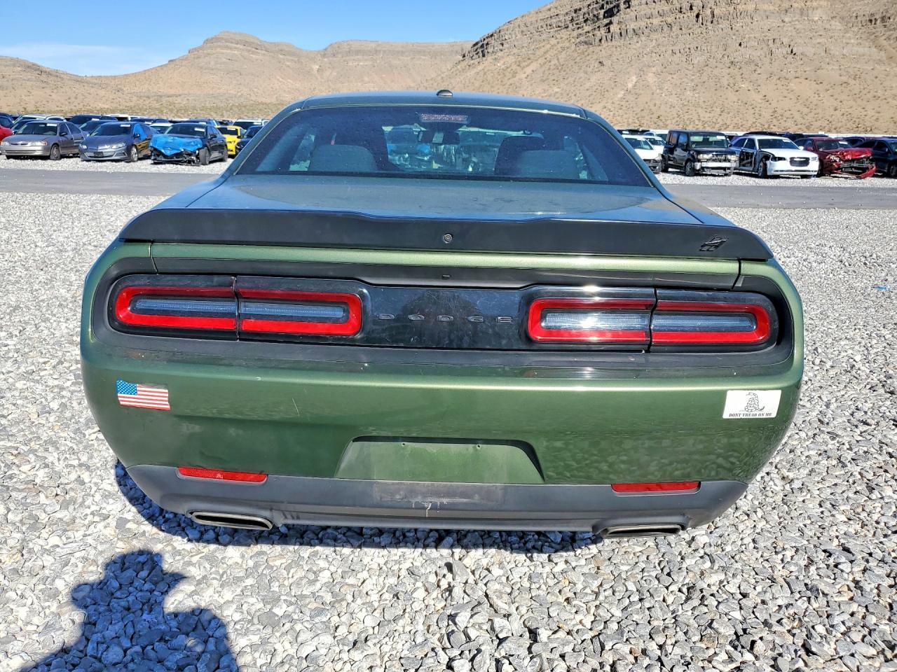 2022 Dodge Challenger Sxt - zdjęcie 6