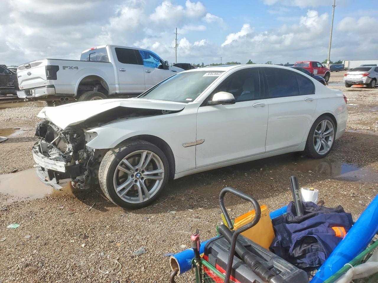 2014 BMW 740 I - zdjęcie główne