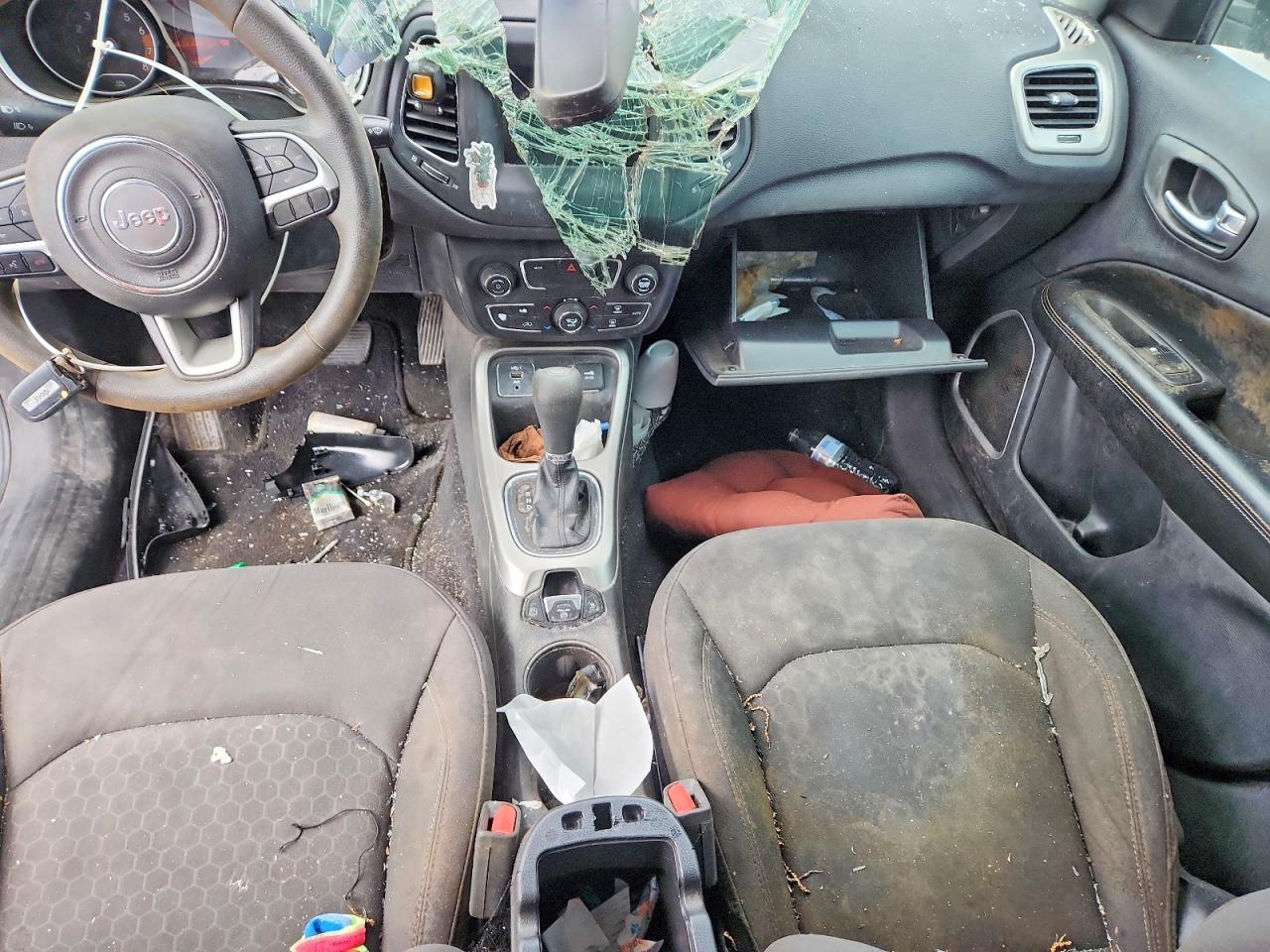 2020 Jeep Compass Sport - zdjęcie 8