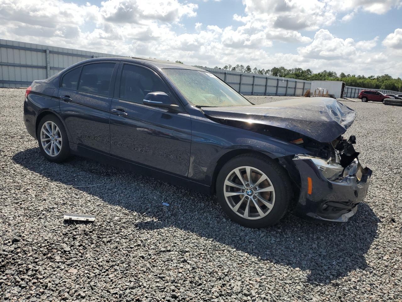 2017 BMW 320 I - zdjęcie 4