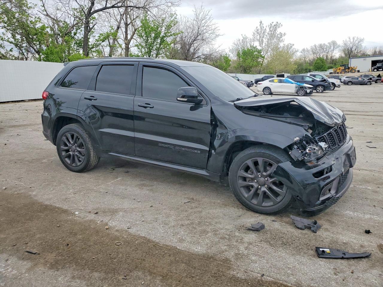 2018 Jeep Grand Cherokee Overland - zdjęcie 4