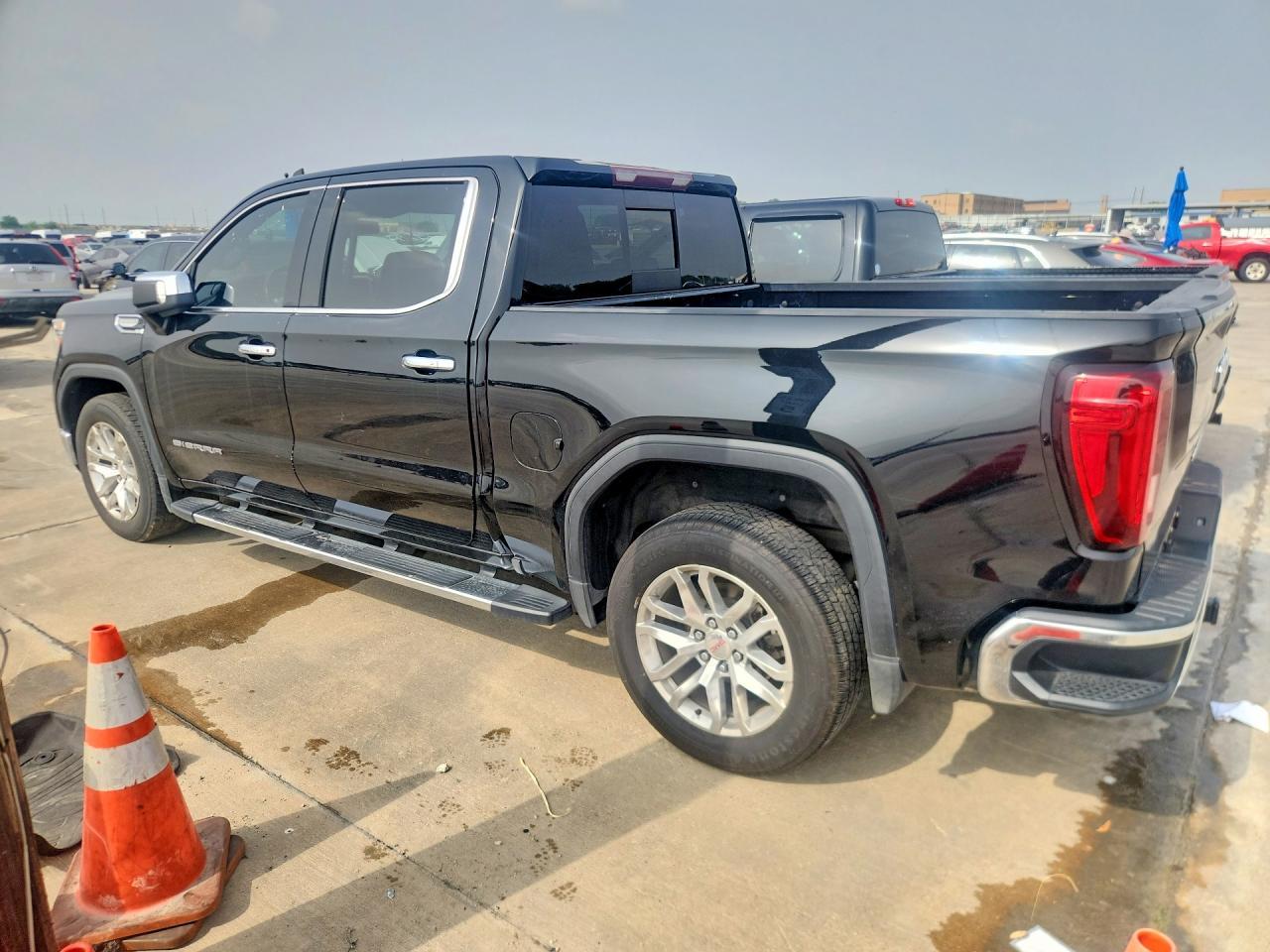 2021 GMC Sierra C1500 Slt - zdjęcie 2