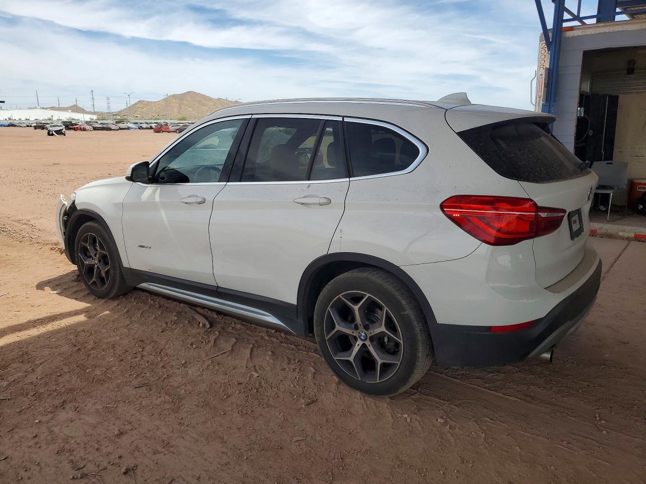 2018 BMW X1 xDrive28I - zdjęcie 2